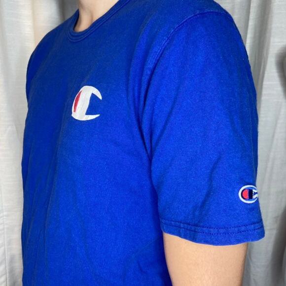 Vintage Men's Blue Reverse Weave Champion Shirt (L) - Picture 3 of 4